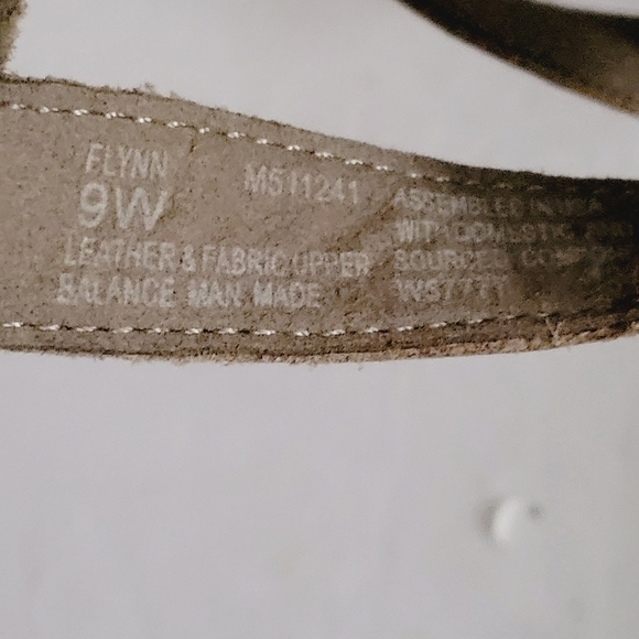 NEW Munro Beige Leather Strappy Sandals Size 9 - Picture 8 of 8